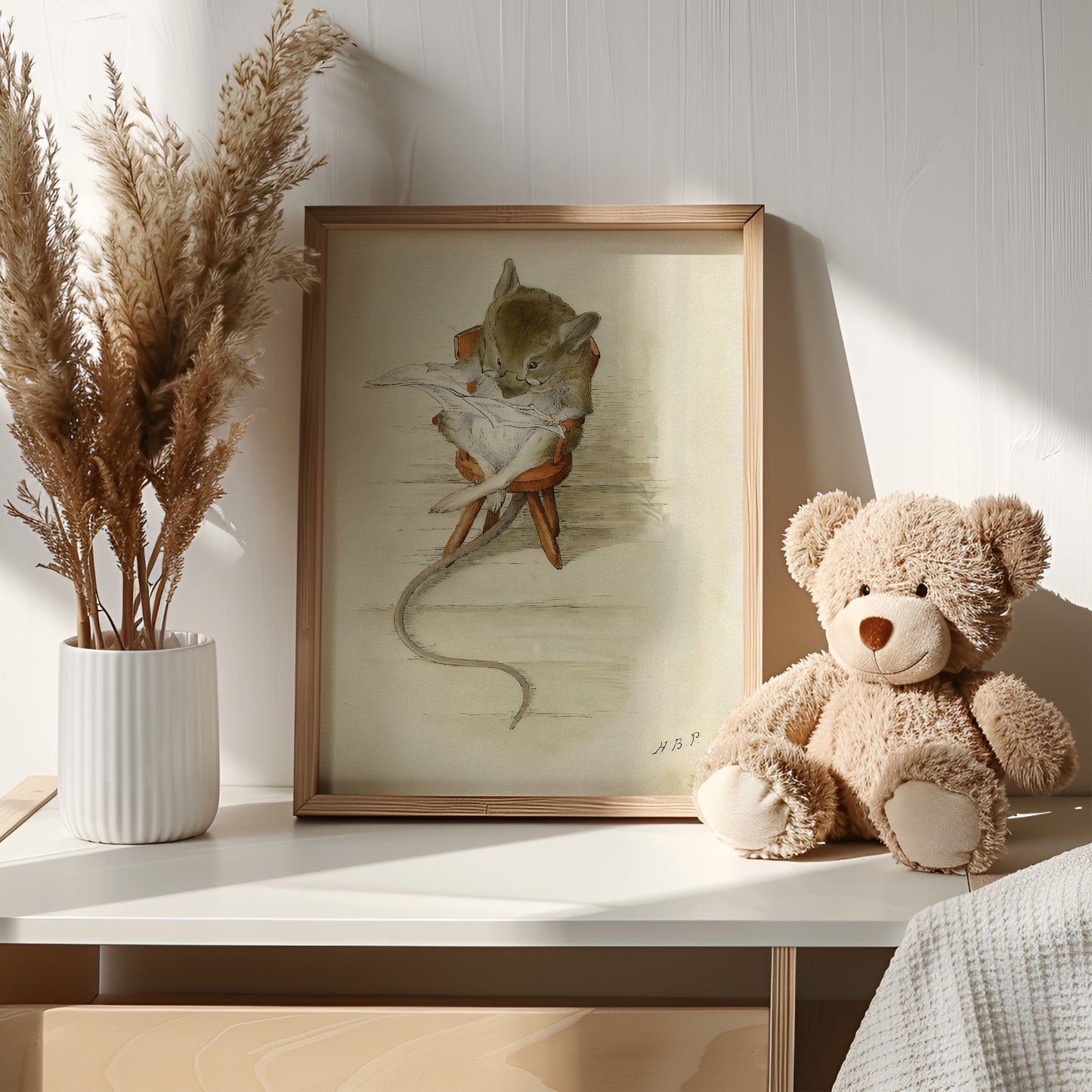 Retro original Beatrix Potter illustration, mus som läser tidningen.